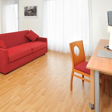 Sejours & Affaires Rennes Villa Camilla Екстериор снимка