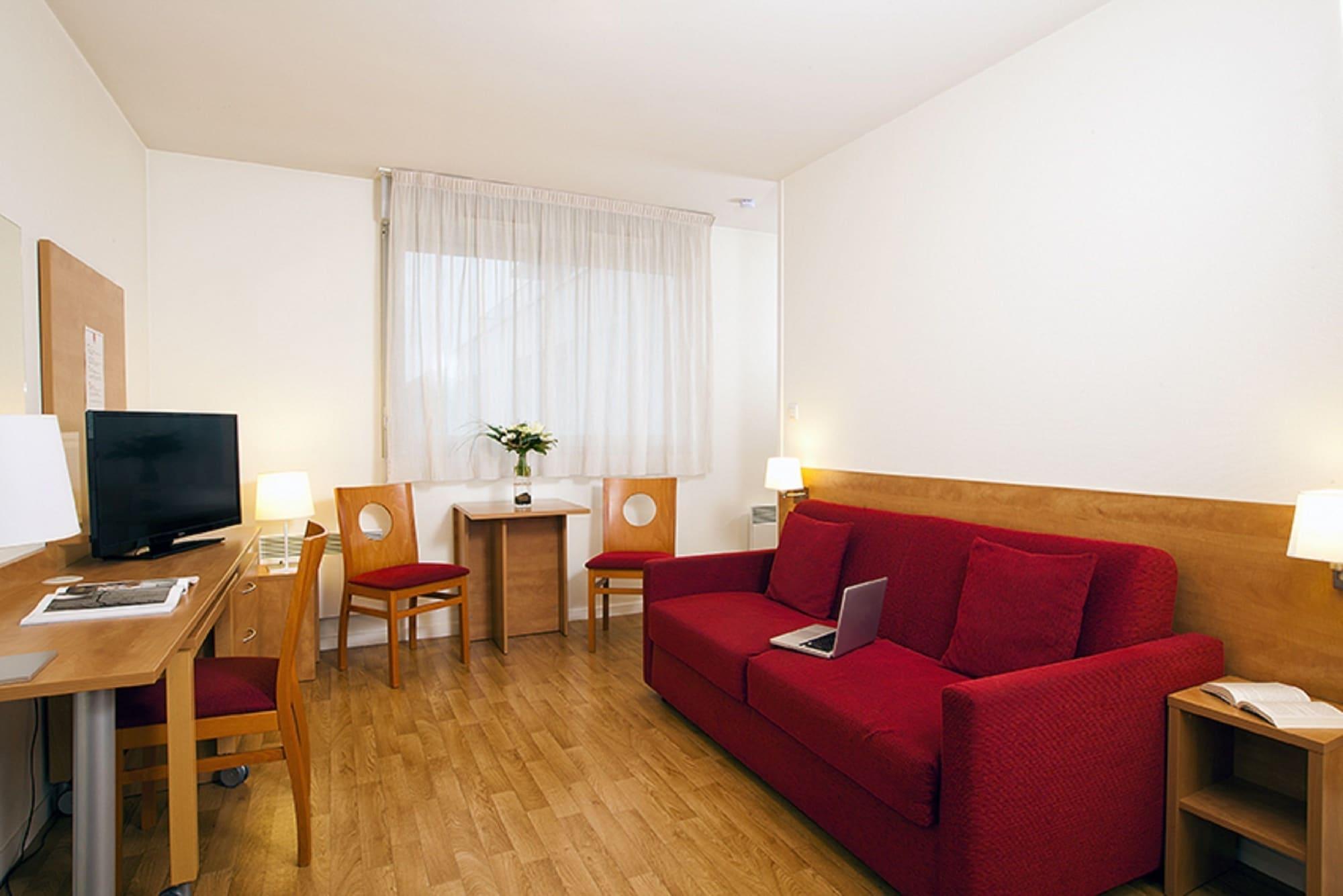 Sejours & Affaires Rennes Villa Camilla Екстериор снимка