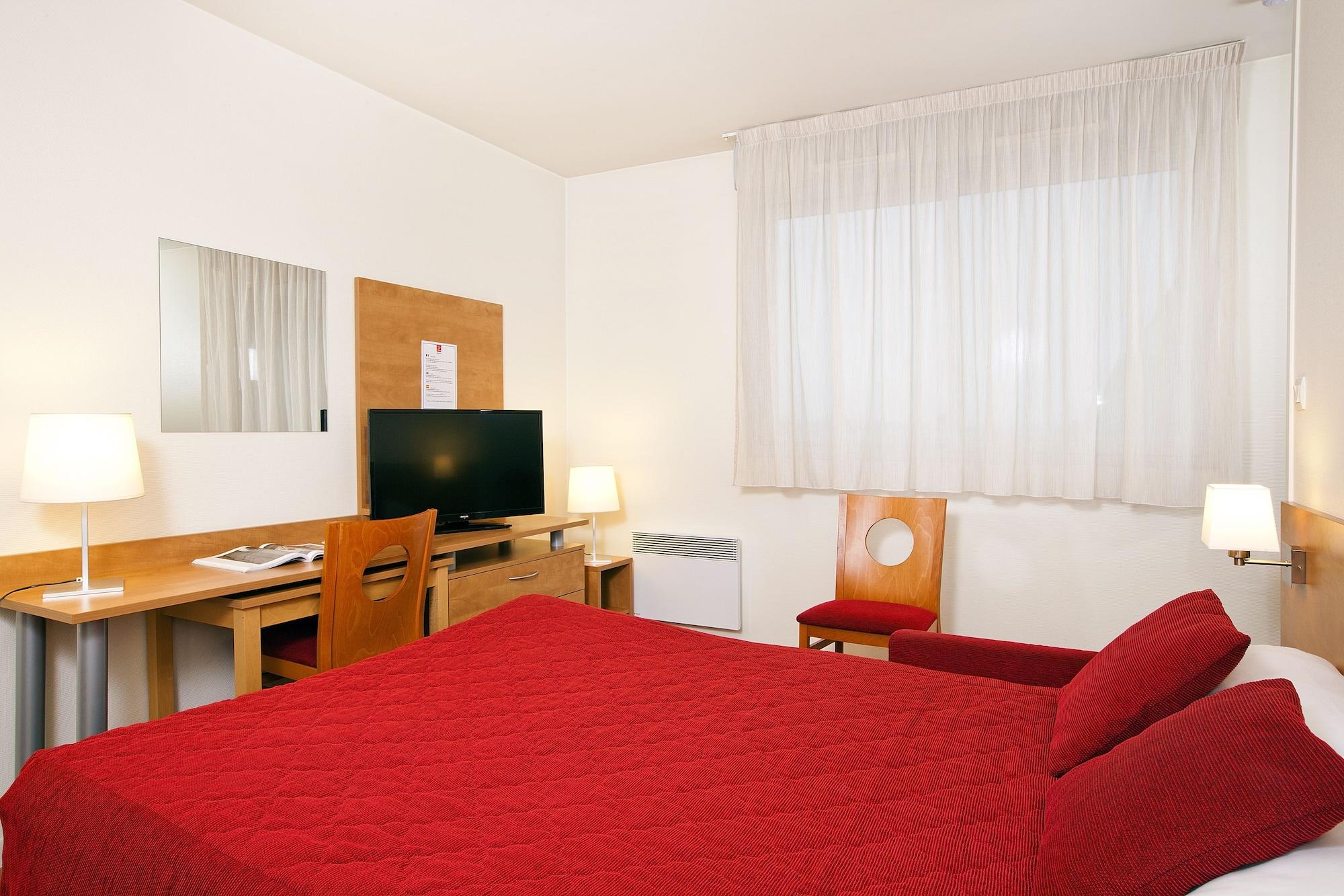 Sejours & Affaires Rennes Villa Camilla Екстериор снимка