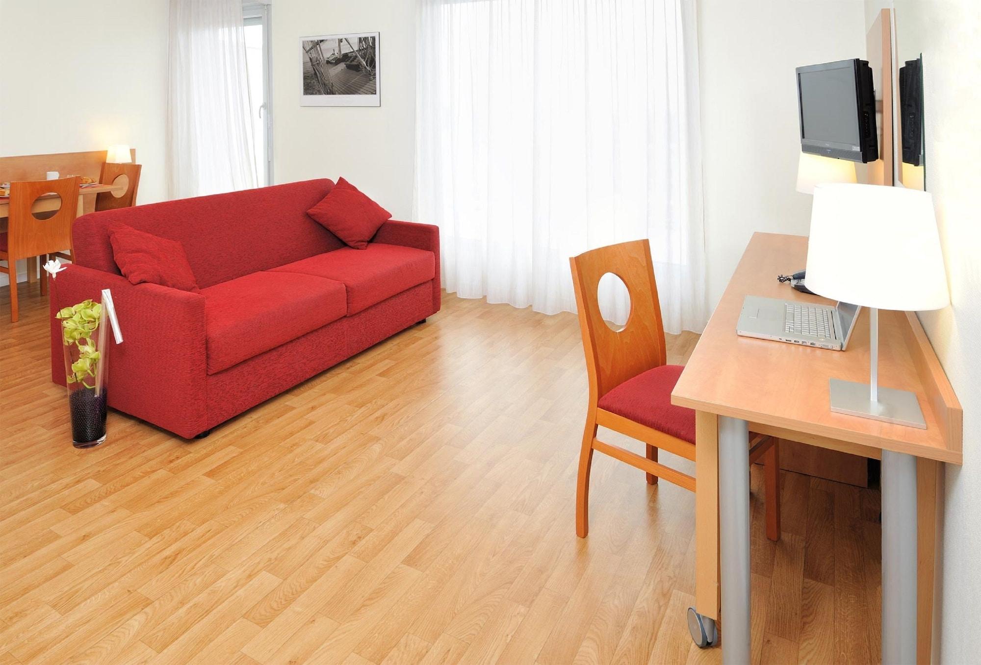 Sejours & Affaires Rennes Villa Camilla Екстериор снимка
