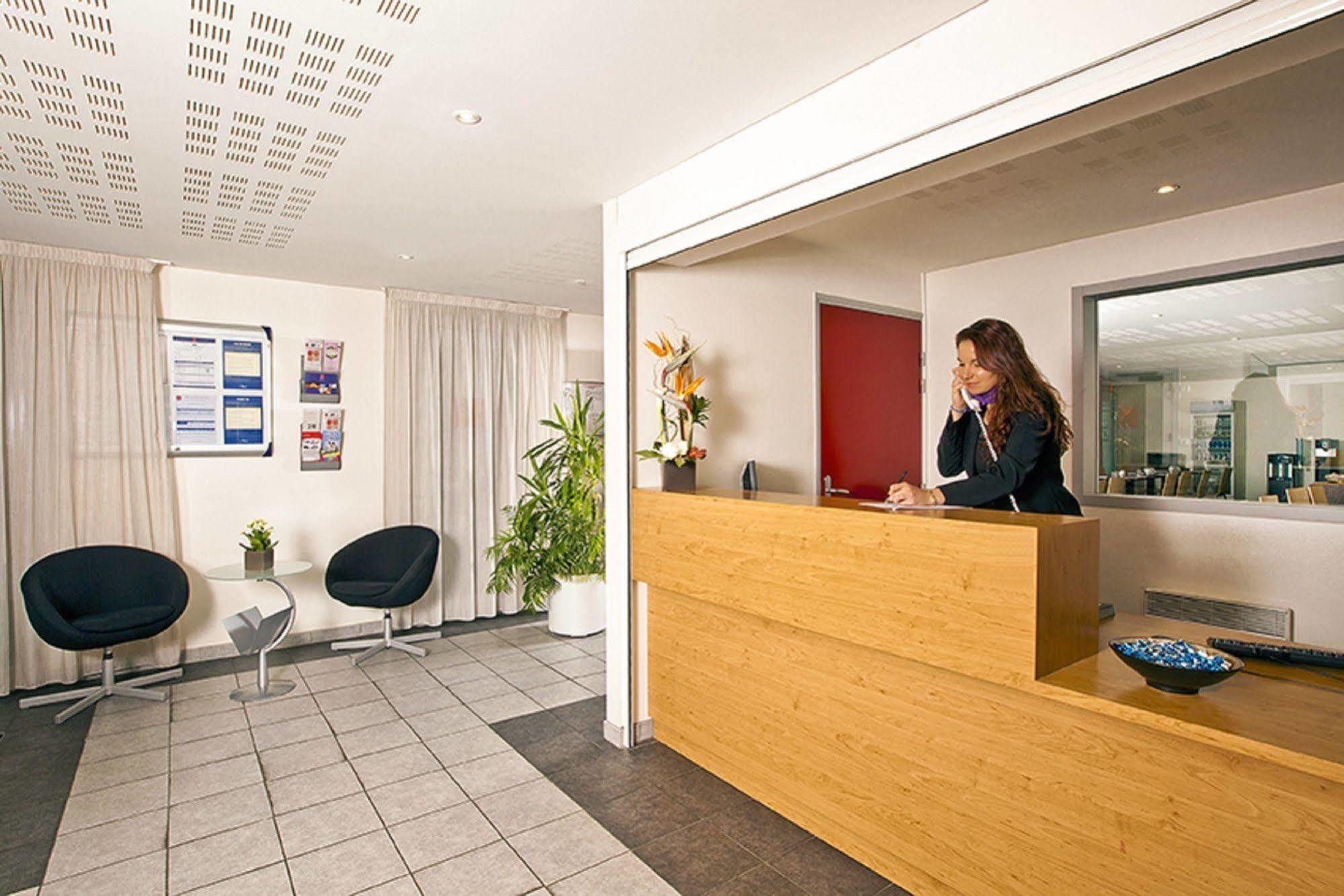Sejours & Affaires Rennes Villa Camilla Екстериор снимка